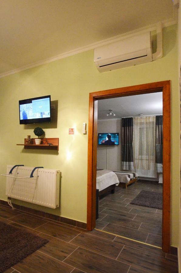 Bathory Apartman Apartment Eger Exterior photo